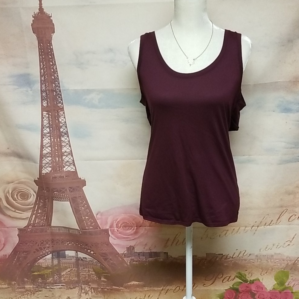 Fabletics sport tee